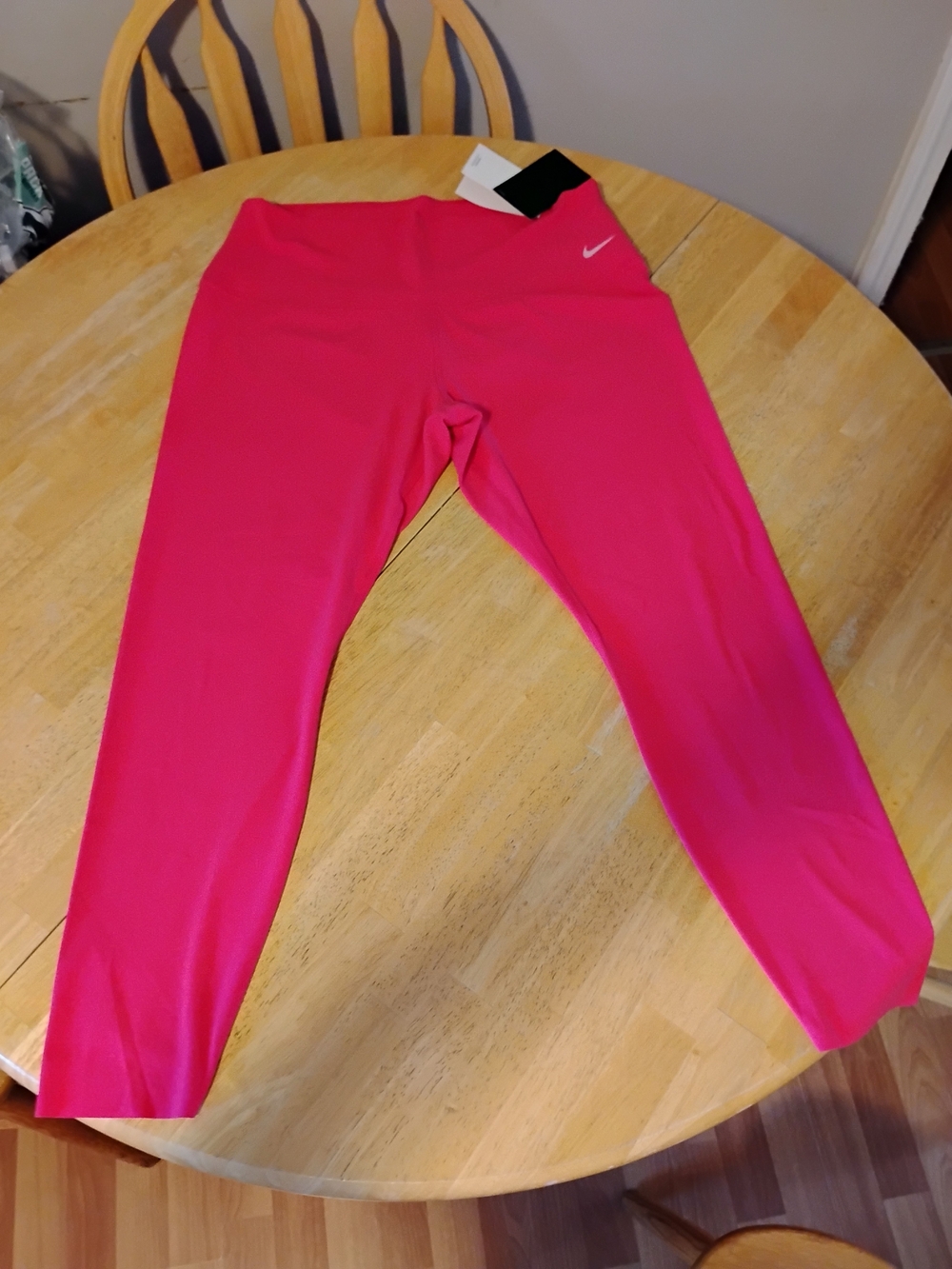 Nike Women’s Bright Pink Performance Leggings